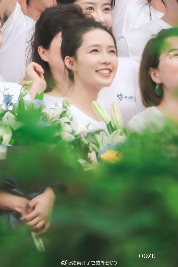 探索女生说等一下变成熊猫眼了该怎么回?——精彩红迪网平台